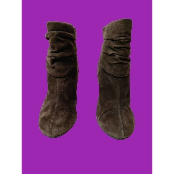 Nine West brown suede ankle bootie 3-inch heel size 7 medium - Picture 4 of 6